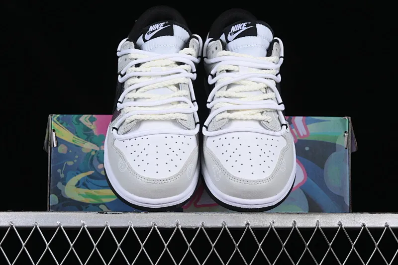 All categories Nk SB Dunk series Nk SB Dunk Low low-top sneakers Nk Dunk Low Panda Prank-Love Cashew Flower SB strap casual sneakers DJ6188-002